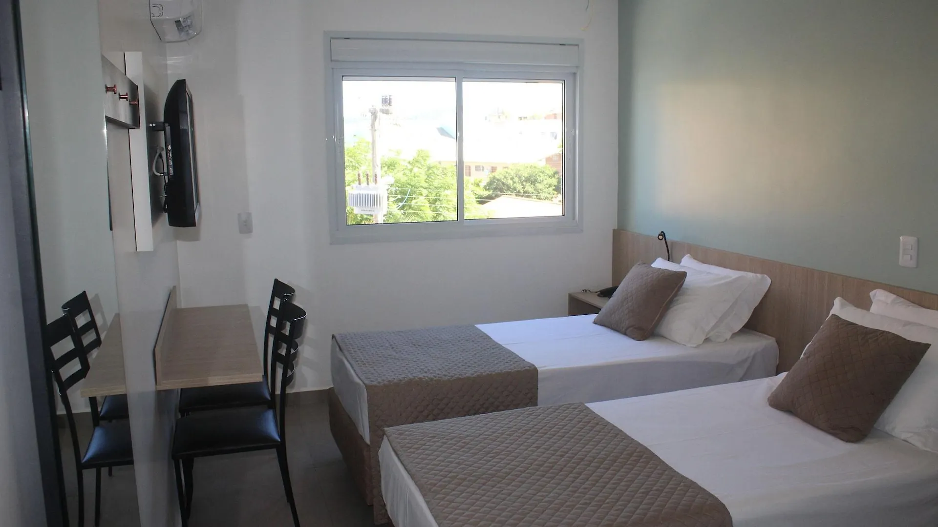 Hotel & Pousada Favareto Флорианополис 4*,  Бразилия