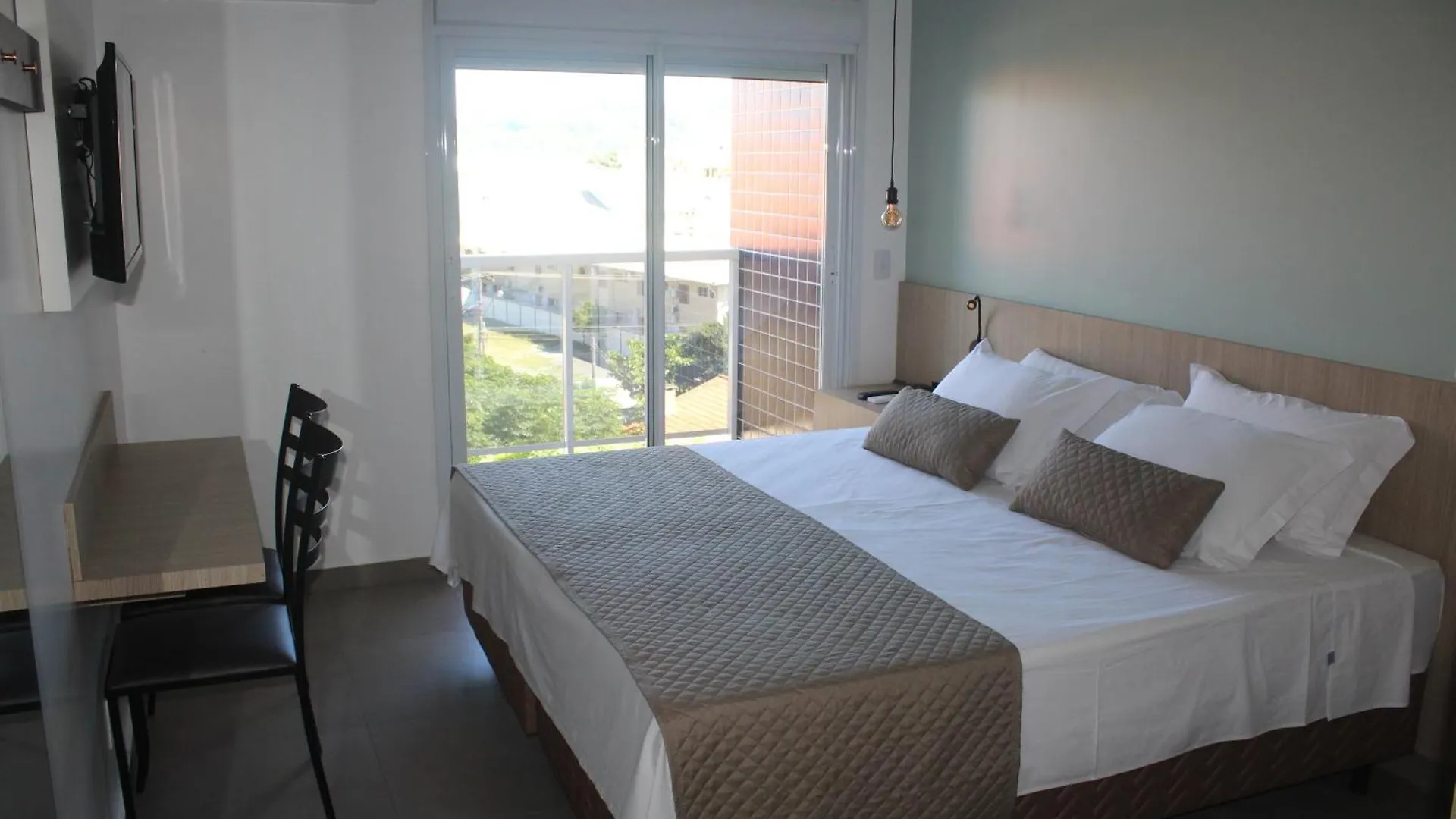 Hotel & Pousada Favareto Флорианополис 4*,